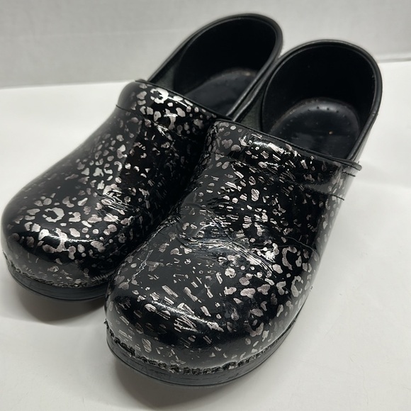 Dansko Clogs Mules Slip On Professional Shoes Patent Leather Black EU 40 US 10 - Picture 4 of 10